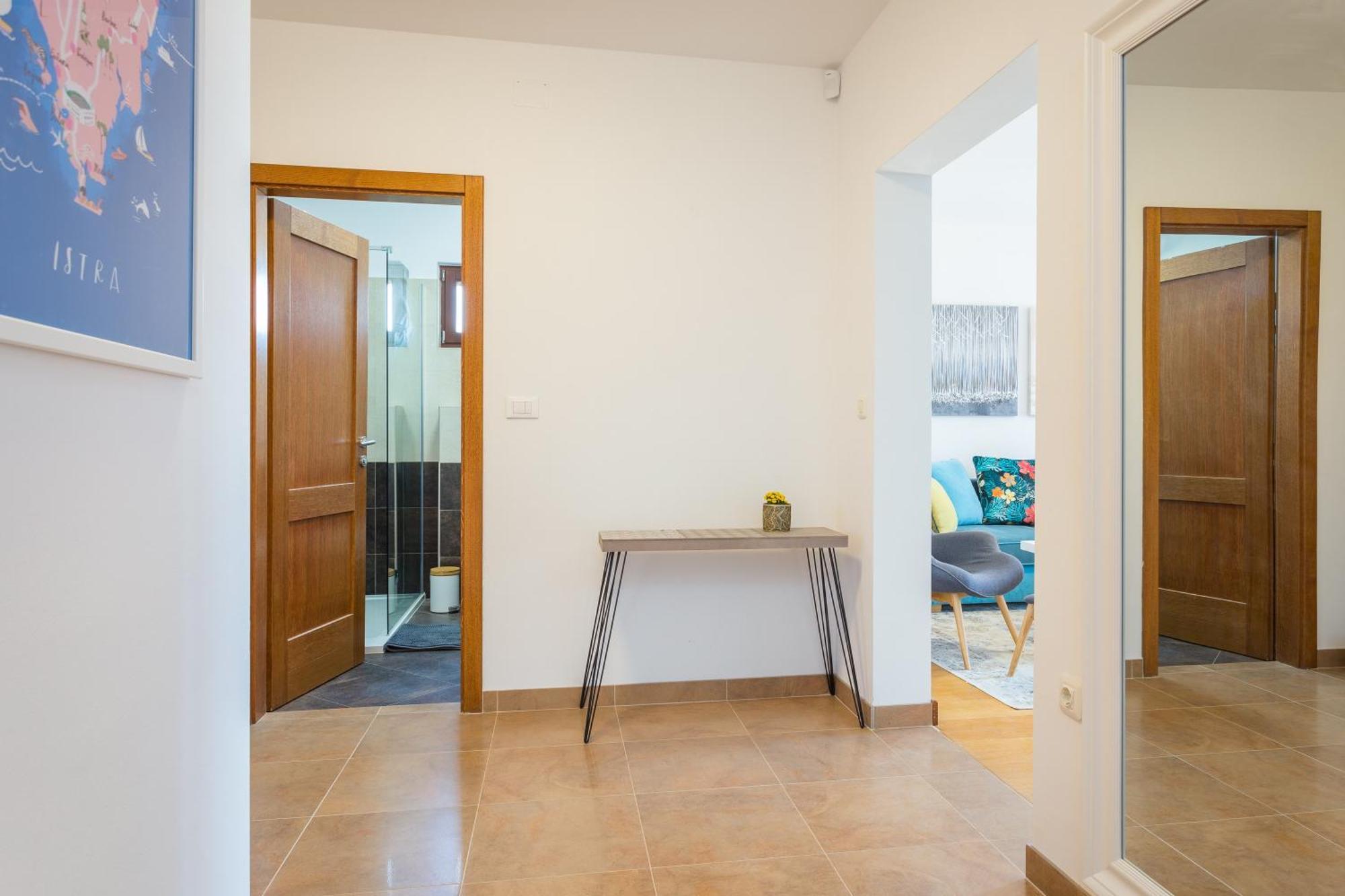 Apartments Cesare With Shared Pool Liznjan Room photo